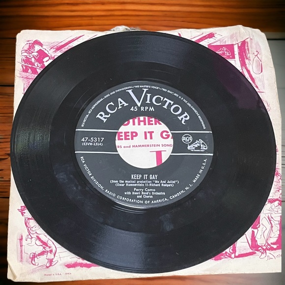 Vintage Perry Como Me & Juliet vinyl 45 - Picture 3 of 3